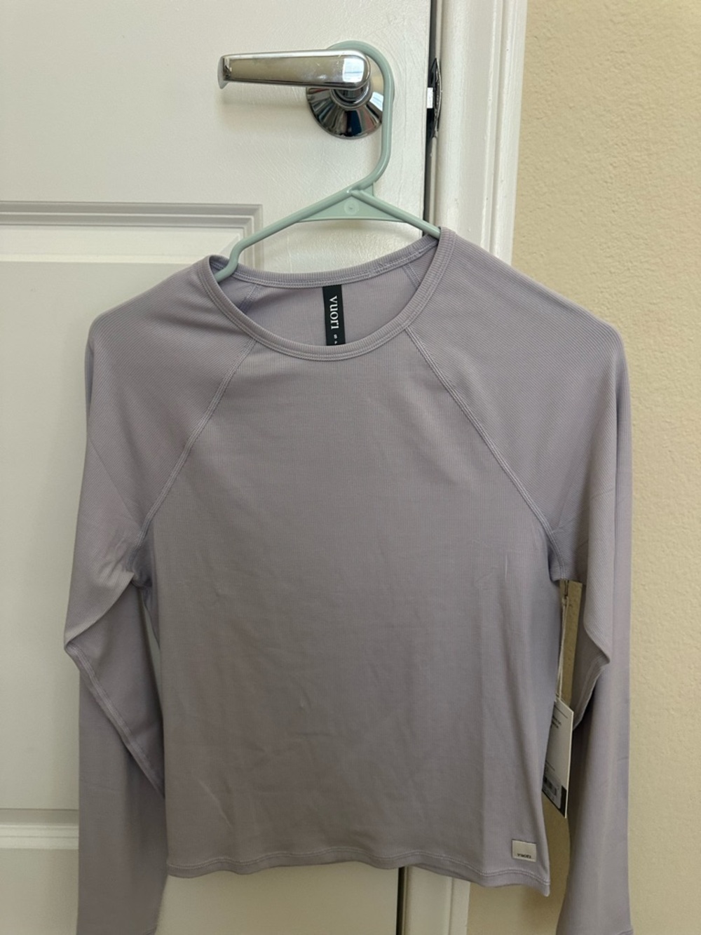 Vuori L/S Crew Long Sleeve Tee in Light Lavender